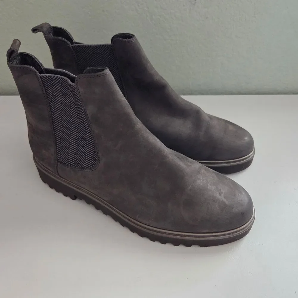 Paul Green Vienna Lugged Sole Nubuck Chelsea Boots  UK4.5 US7